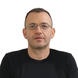 TJ Gonen headshot